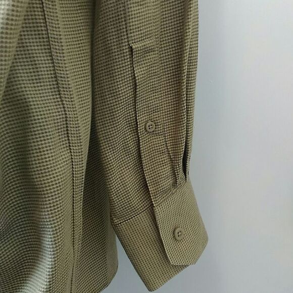 (3/$20) Kenneth Cole waffle print button front shirt - Picture 6 of 8